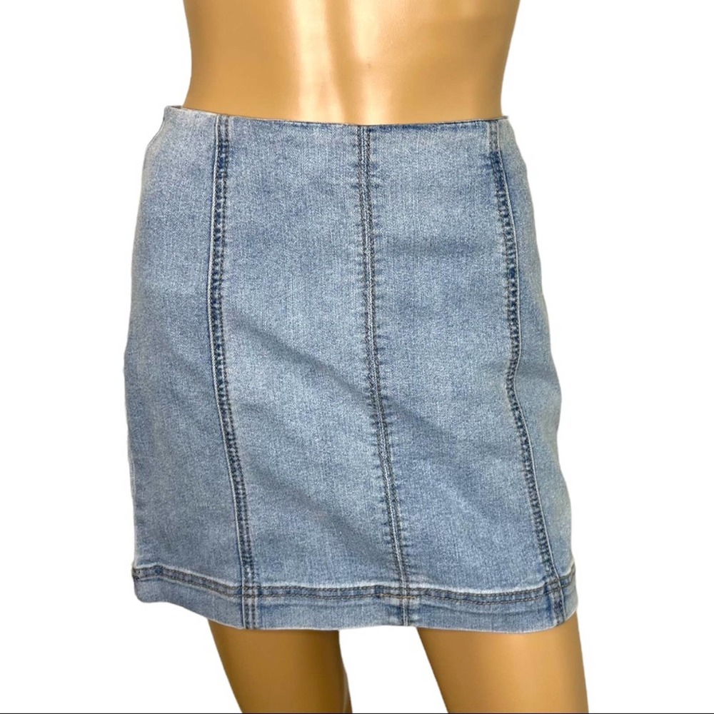 Wild Fable Light Wash Stretchy Denim Mini Skirt Size 0